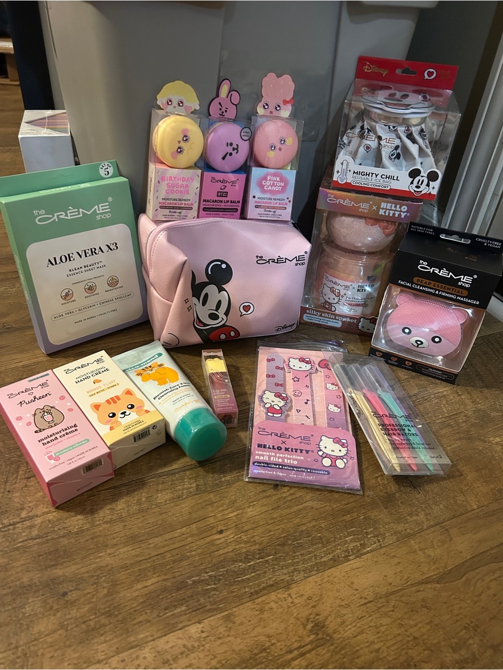 The Creme Shop Over 14 Pieces